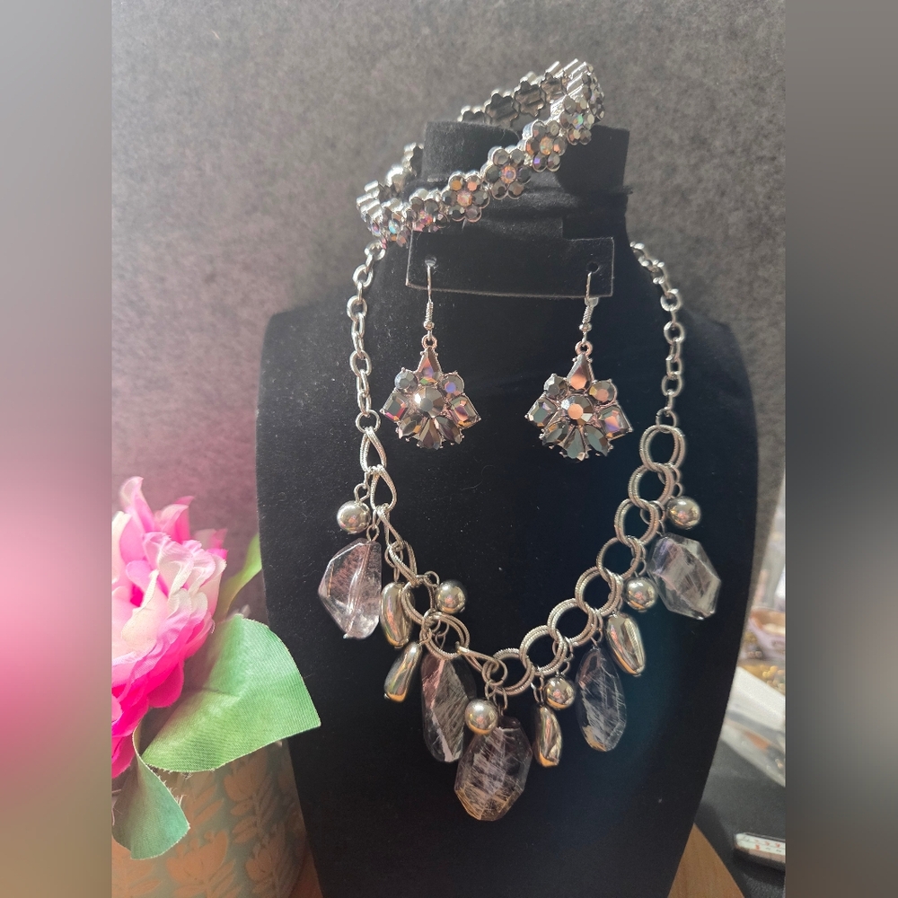Silver Jewelry Set with Crystal Accents